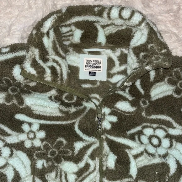 American Eagle “This Feels Seriously Huggable” Full-Zip Fleece Jacket, Size XS/S - Picture 4 of 15